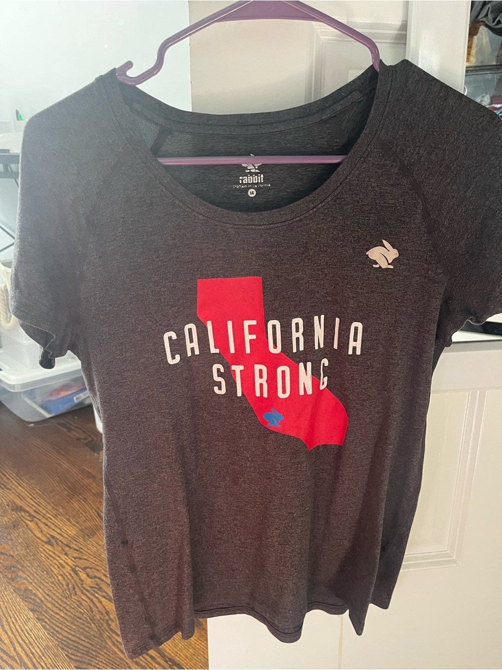 rabbit California Strong Short Sleeve Tee - Charcoal with Red Graphic